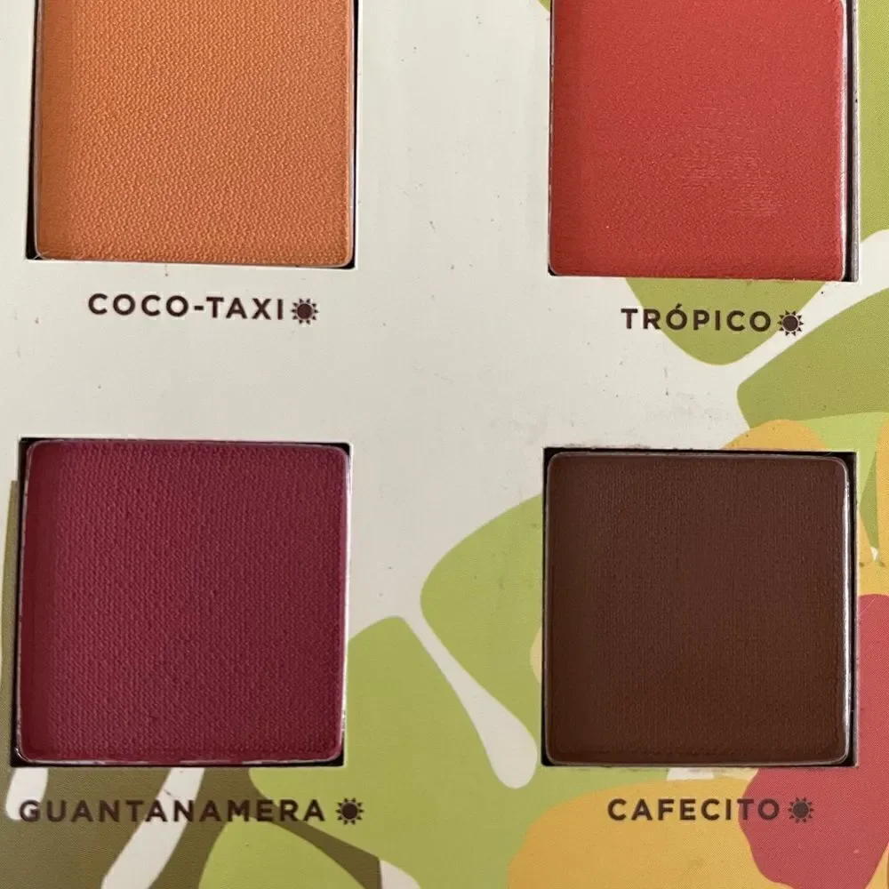 Alimar cosmetics REINA DEL CARIBE EYESHADOW PALETTE - VOLUME 1 •METALLIC & MATTE